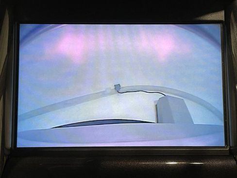 Used 2017 Chevrolet Impala Premier w/ Enhanced Convenience Package image 4