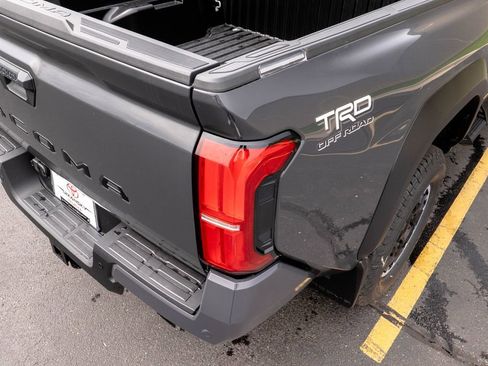 New 2026 Toyota Tacoma TRD Off-Road w/ TRD Off Road Upgrade Package AWD/4WD image 13