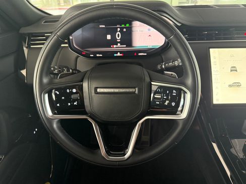 Certified 2025 Land Rover Range Rover Sport SE AWD/4WD image 15
