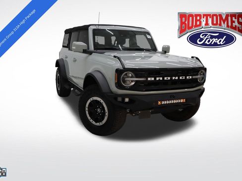 Used 2022 Ford Bronco Outer Banks w/ Sasquatch Package image 1