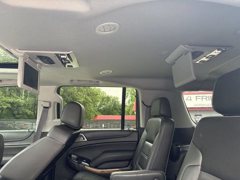 Used 2017 GMC Yukon XL Denali w/ Open Road Package AWD/4WD image 13