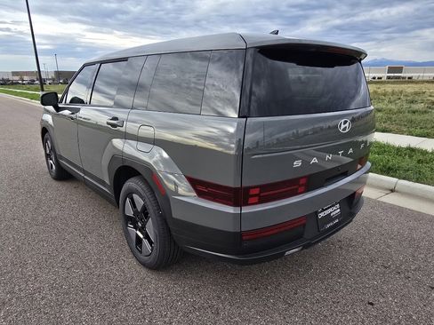New 2025 Hyundai Santa Fe SE image 3