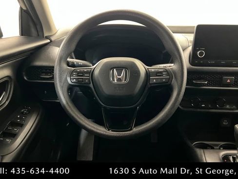 Used 2023 Honda HR-V LX image 12