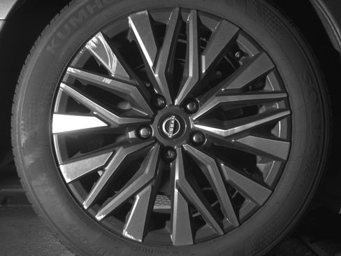 Used 2025 Nissan Altima 2.5 SV image 15