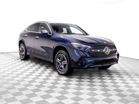 Used 2024 Mercedes-Benz GLC 300 4MATIC image 7