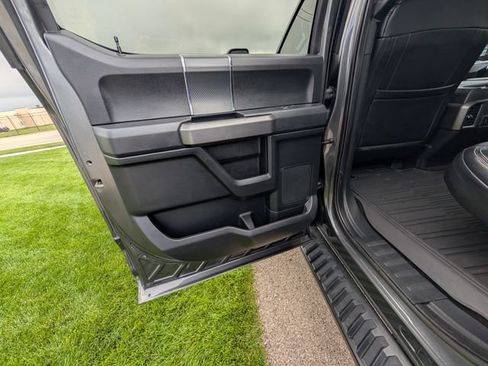 Used 2019 Ford F150 XLT w/ Equipment Group 302A Luxury AWD/4WD image 26
