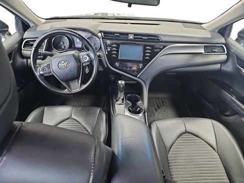 Used 2018 Toyota Camry SE w/ Protection Package (Q2) image 9
