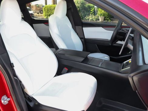 Used 2026 Tesla Model Y Long Range RWD image 41