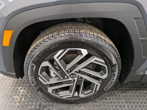Used 2025 Hyundai Tucson Limited AWD/4WD image 7