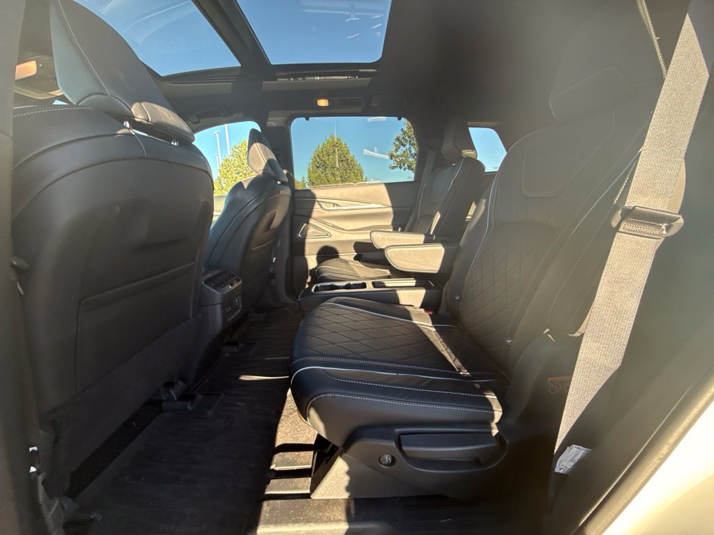 Used 2023 INFINITI QX60 Autograph w/ Cargo Package AWD/4WD image 26