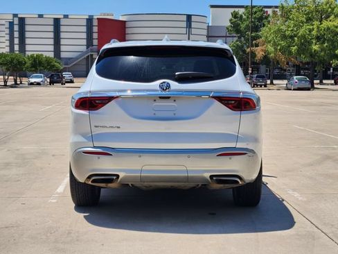 Used 2023 Buick Enclave Premium FWD image 8