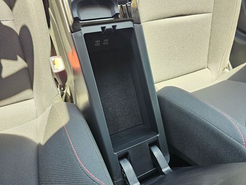 Used 2026 Toyota Prius Plug-In Hybrid FWD image 29