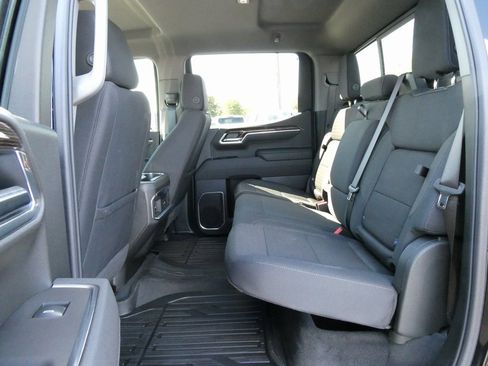 Certified 2025 GMC Sierra 1500 Elevation w/ Preferred Package image 17