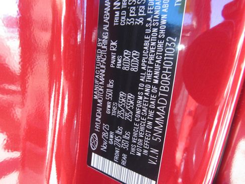 Used 2024 Genesis GV70 2.5T w/ Advanced Package image 32