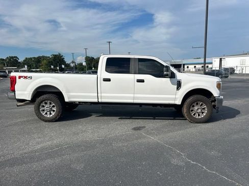 Used 2018 Ford F250 XL w/ Power Equipment Group AWD/4WD image 5