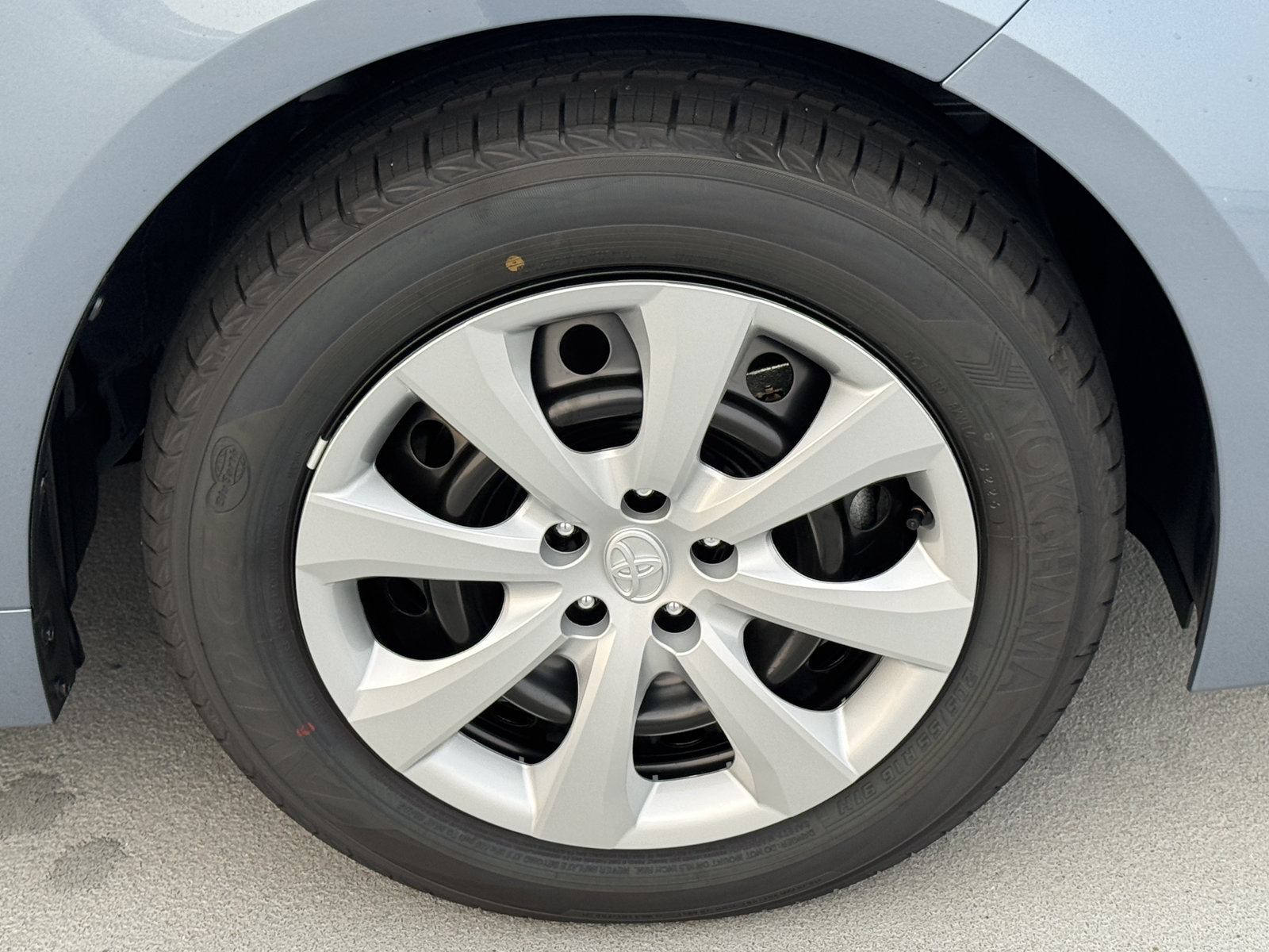 New 2027 Toyota Corolla LE FWD image 15