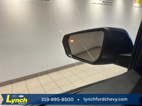 Used 2021 Chevrolet Equinox LT AWD/4WD image 14