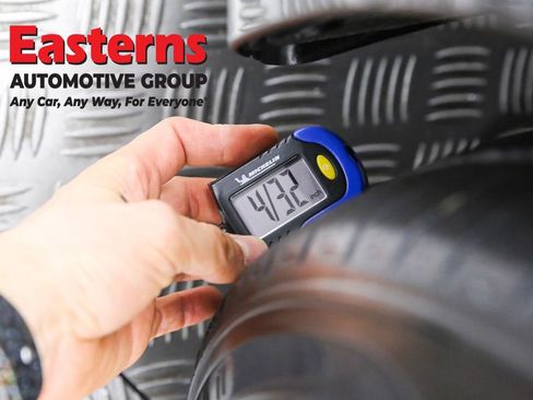 Used 2023 Tesla Model 3 Standard Range image 24