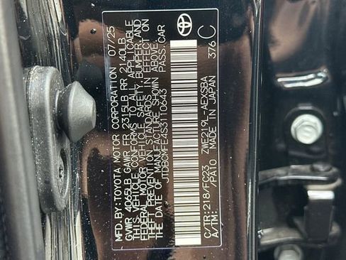 Certified 2025 Toyota Corolla SE image 38