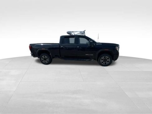 Used 2020 GMC Sierra 2500 AT4 w/ AT4 Premium Package AWD/4WD image 4