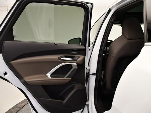 New 2025 Audi Q5 Premium Plus image 38