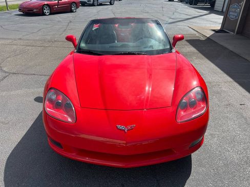 Used 2010 Chevrolet Corvette Convertible w/ Preferred Equipment Group RWD image 30