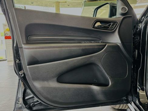 Used 2025 Dodge Durango GT AWD/4WD image 32