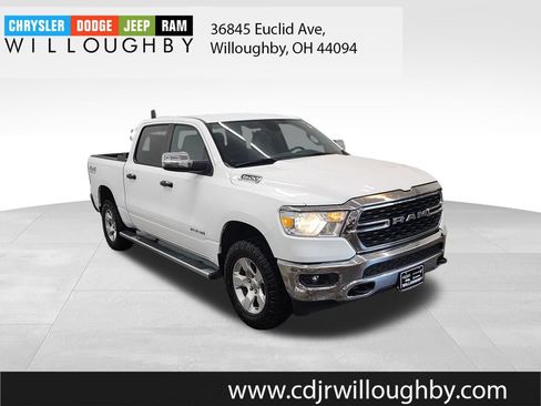 Used 2023 RAM 1500 Big Horn AWD/4WD image 3