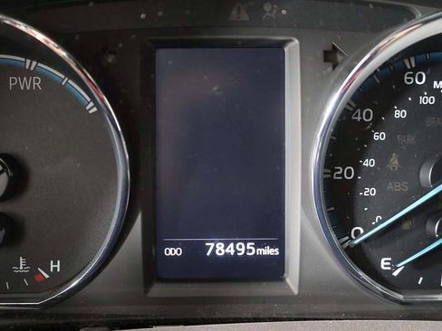 Used 2018 Toyota RAV4 Limited w/ Advanced Technology Package image 38