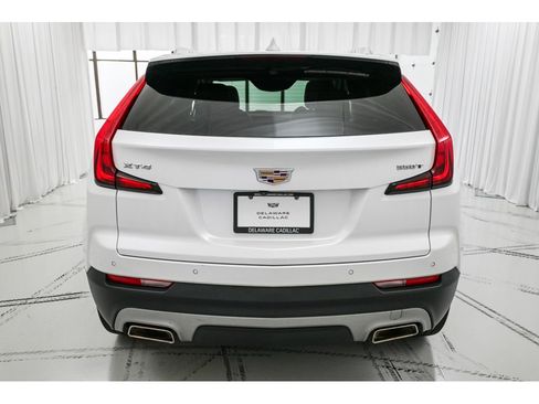 Certified 2023 Cadillac XT4 Premium Luxury w/ Cold Weather Package FWD image 6