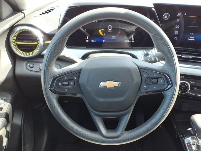 Used 2026 Chevrolet Trax LT FWD image 19