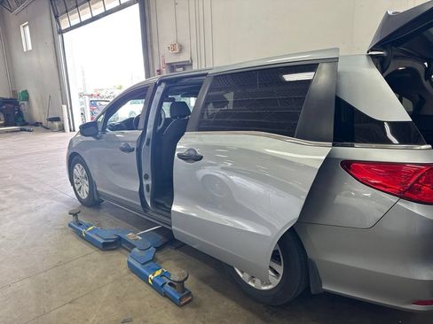 Used 2022 Honda Odyssey LX image 5