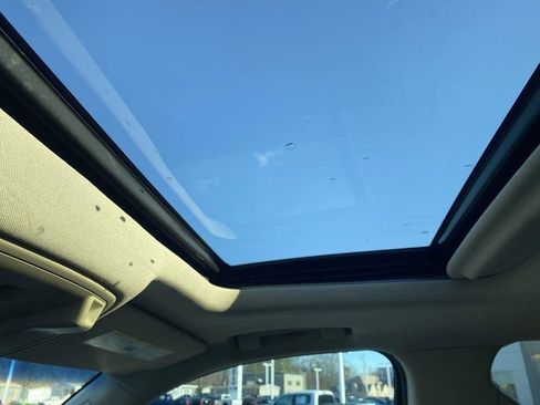 Used 2017 Cadillac Escalade Luxury image 21