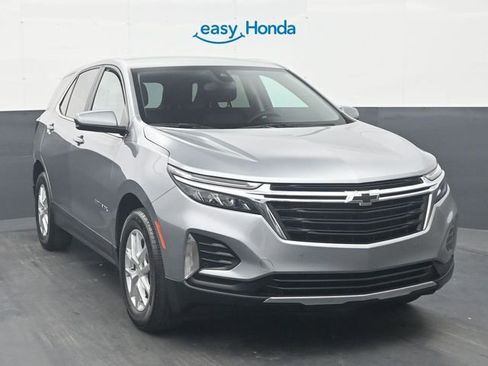 Used 2024 Chevrolet Equinox LT image 2