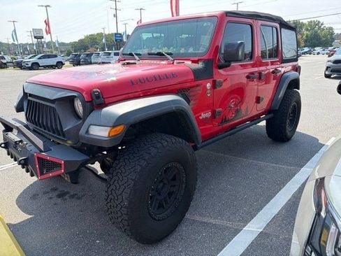 Used 2018 Jeep Wrangler Unlimited Sport S AWD/4WD image 7