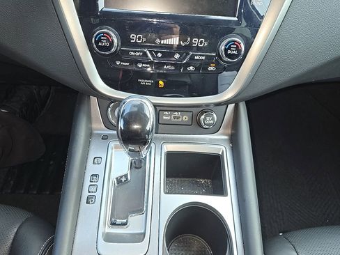 Used 2024 Nissan Murano SL w/ Cargo Package image 3