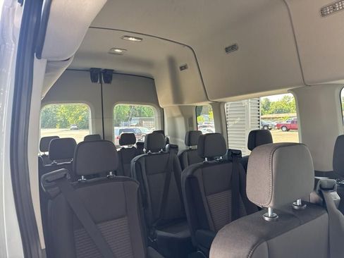 Used 2024 Ford Transit 350 XLT image 27