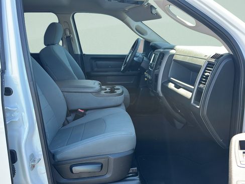 Used 2019 RAM 1500 Express AWD/4WD image 26