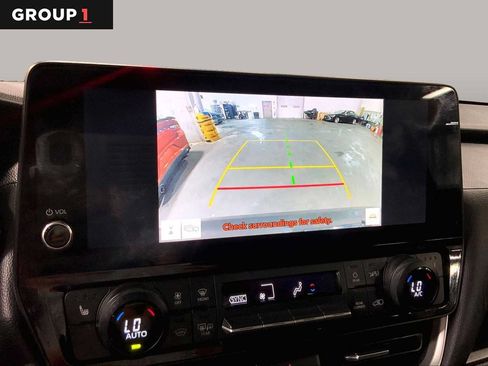 Certified 2024 Toyota Grand Highlander AWD image 27