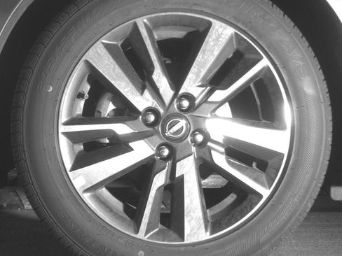 Used 2025 Nissan Versa SV FWD image 12