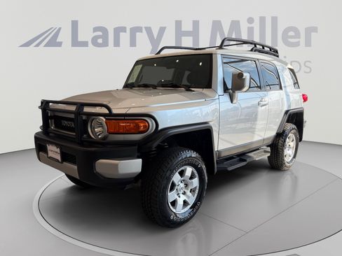 Used 2008 Toyota FJ Cruiser 4WD image 1