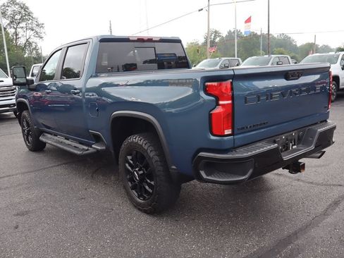 Used 2025 Chevrolet Silverado 2500 LT w/ Trail Boss Package AWD/4WD image 3