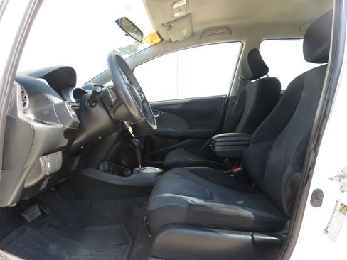 Used 2009 Honda Fit Sport image 24