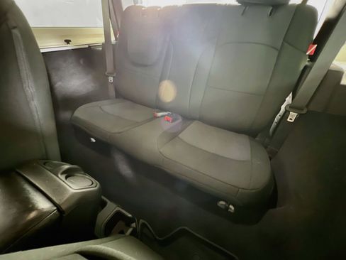 Used 2023 Jeep Wrangler Sport AWD/4WD image 23