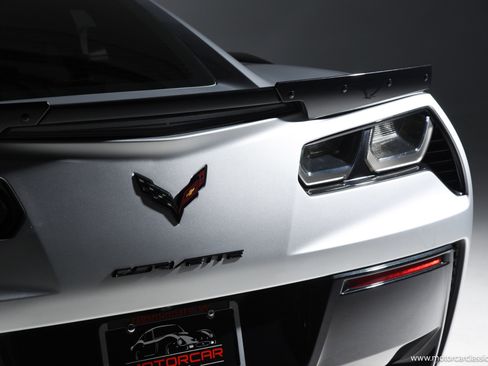 Used 2016 Chevrolet Corvette Z06 RWD image 18