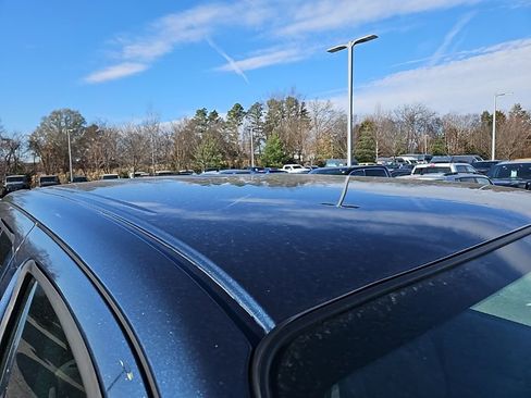 Used 2020 Nissan Frontier SV w/ SV Utility Package image 10