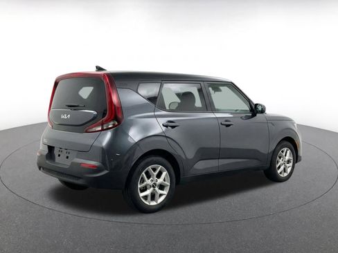 Used 2025 Kia Soul LX w/ LX Technology Package FWD image 9