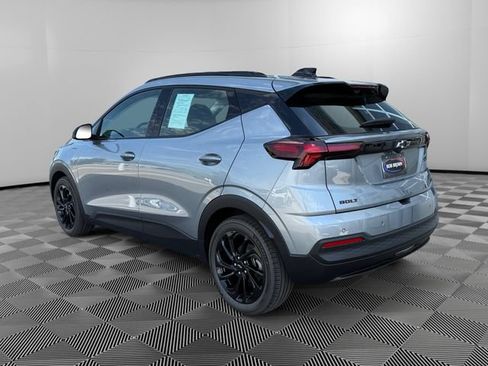 Used 2027 Chevrolet Bolt RS w/ Technology Package FWD image 3