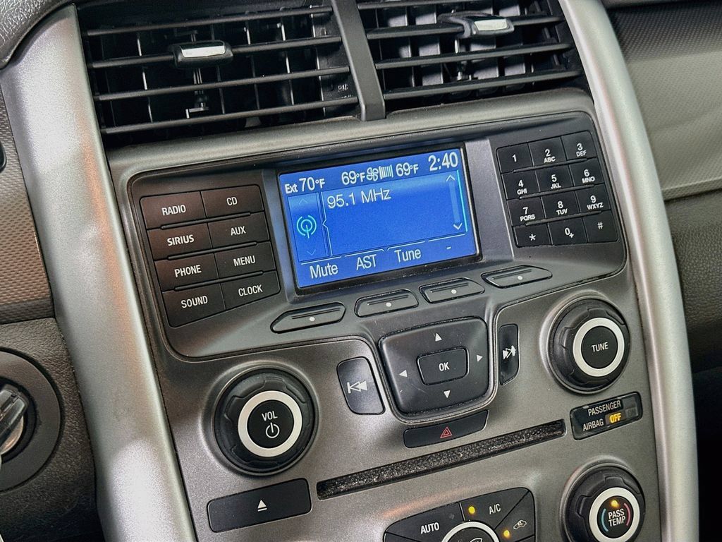 Used 2012 Ford Edge SEL FWD image 13