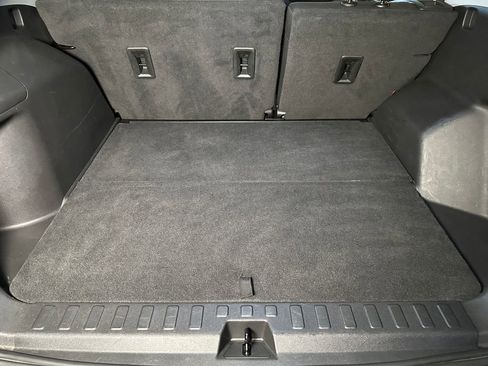 Used 2022 GMC Terrain SLE w/ Driver Convenience Package AWD/4WD image 22